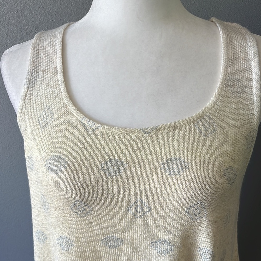 Blu Pepper Knit Racerback Patterned Tank Top - Picture 2 of 8